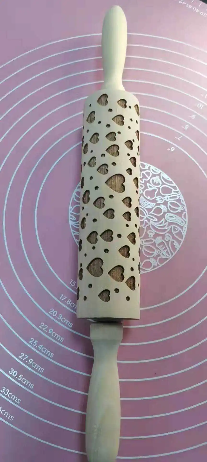 Wholesale 2022 new design Kitchen Baking Cookie Easter Engraved Wooden Embossed Rolling Pin