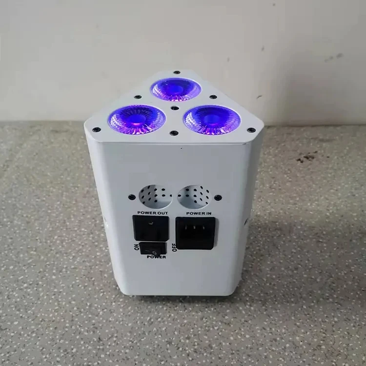 Новинка 8 шт. 3x18 Вт Rgbwa Uv 6 в 1 беспроводная батарея Светодиодный прожектор для свадебной дискотеки