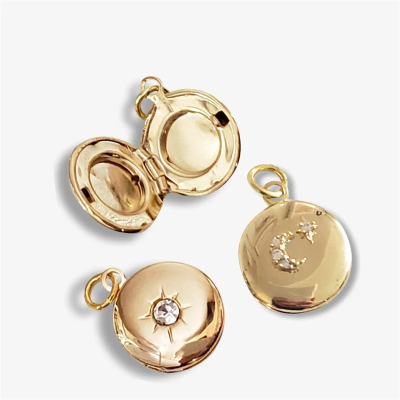 Round Creative Jewelry Double Sided Engraved Sun Moon Zircon Opening Closing Album Box Pendant Necklace Women Souvenir Photo