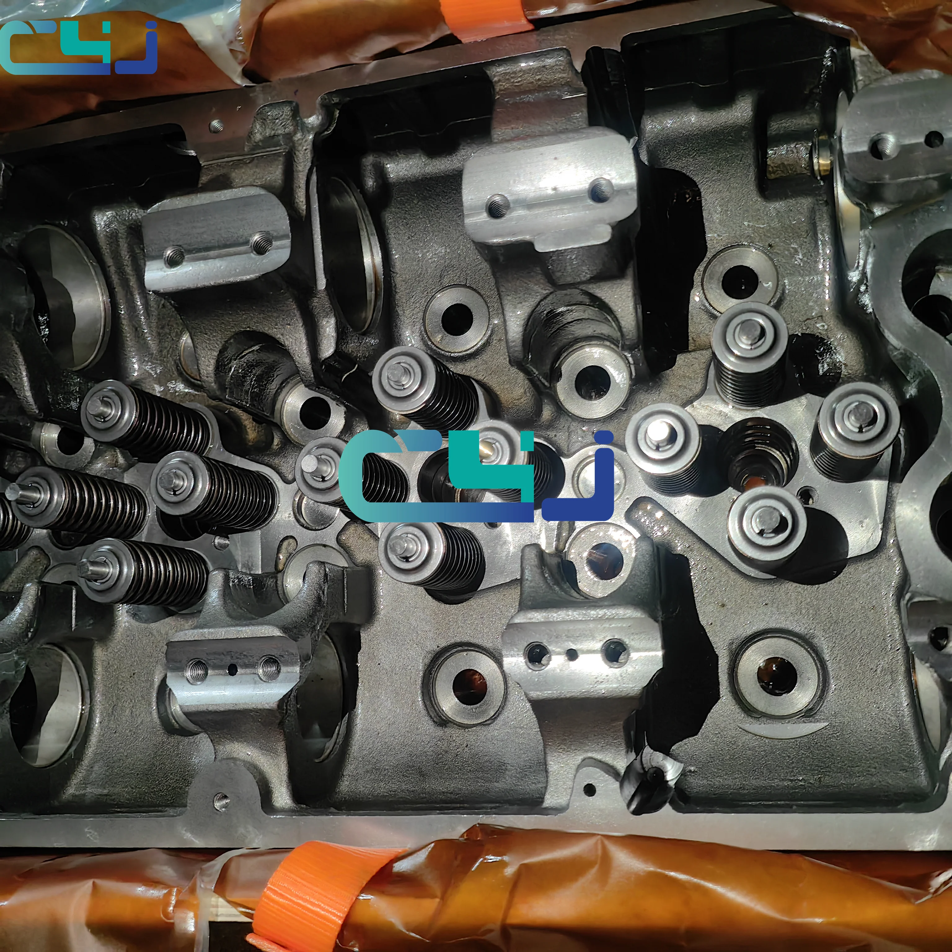 High Quality QSX15 Cylinder Head Assembly 5658287 For Cummins QSX15 ISX15 Diesel engine parts