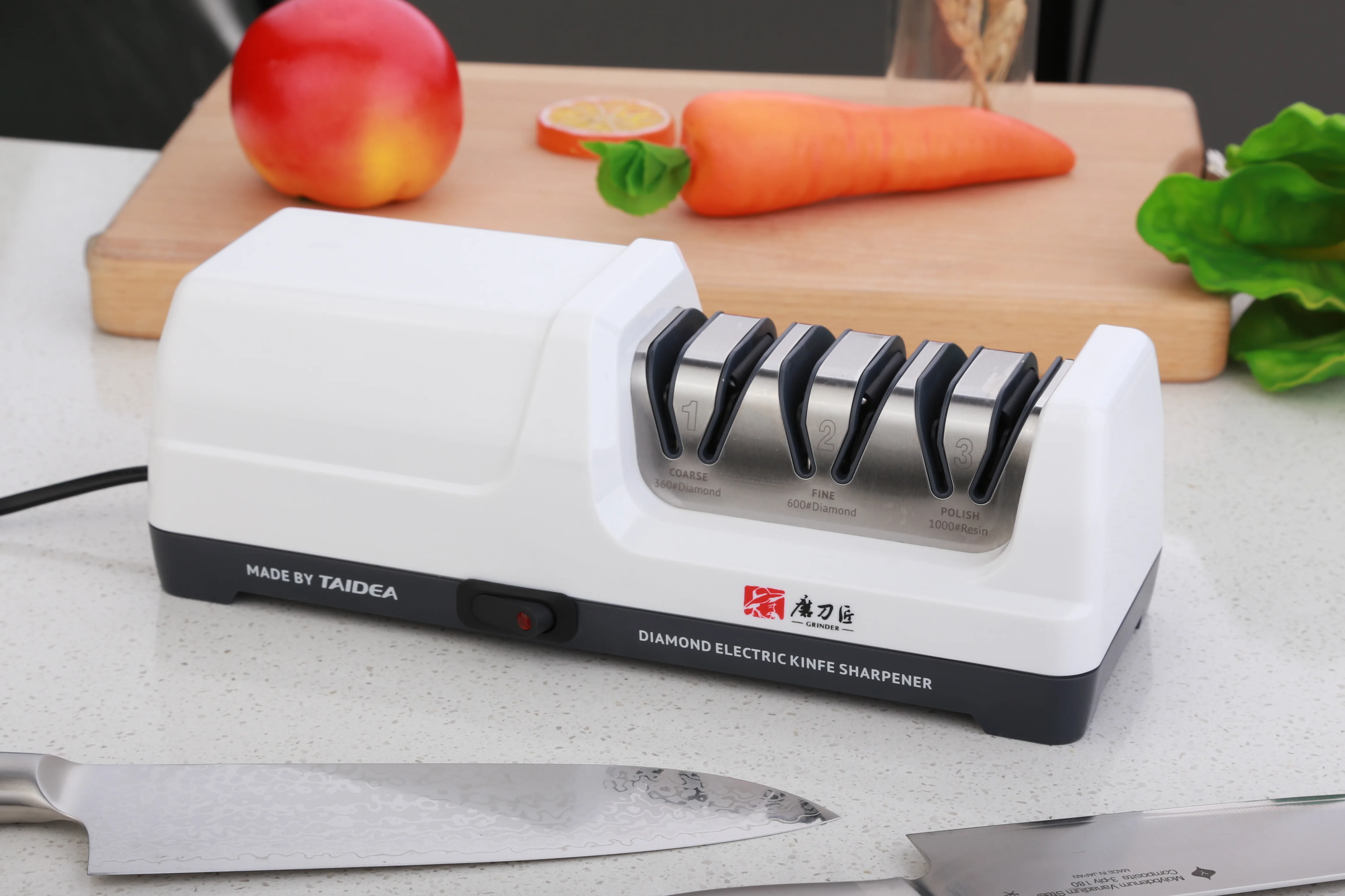 TAIDEA Smart Gadgets  Kitchen Ware Top Level TG2202 3 Stages Electric Diamond Steel Kitchen Knife Sharpener