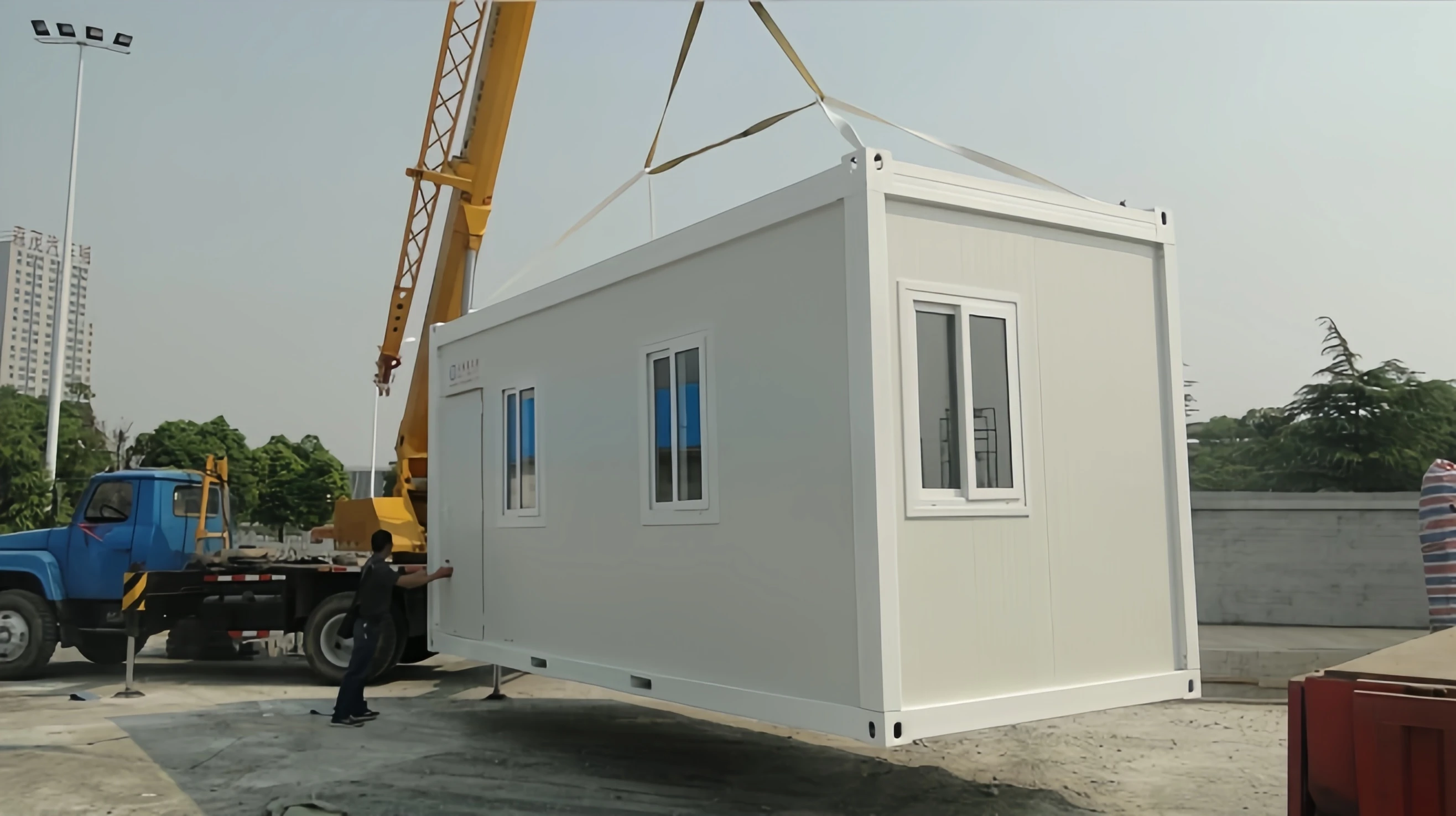 Low Price Commercial Quick Assembly 20 Ft Steady Real Estate Flat Pack Tiny House for Warehouse Office