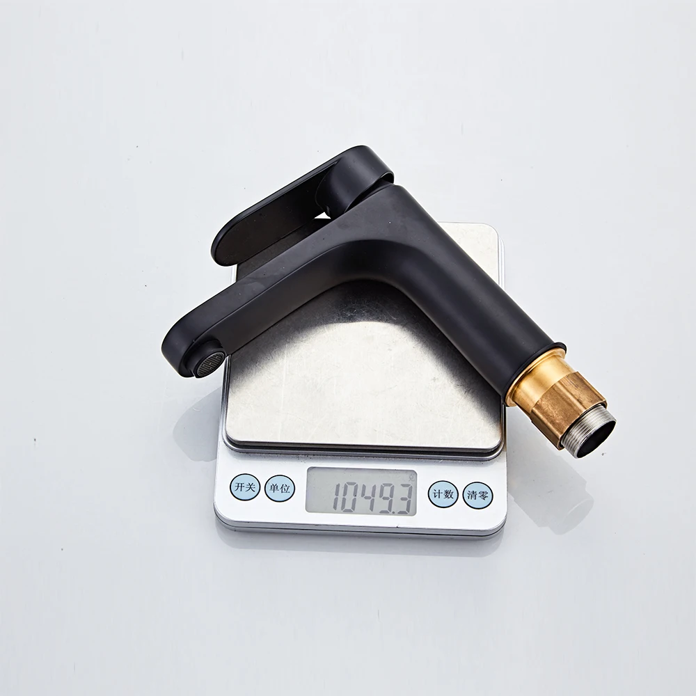 YUNDOOM OEM Basin Faucet Deck Mounted Brass Factory Deck Mounted Matte Black Hot Cold Water Bathroom Simple Modern Basin Faucet