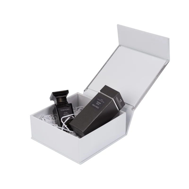 Custom Logo Design unique Paper Recyclable Cardboard Woman Empty Essential Oil Premium Perfume Gift Box