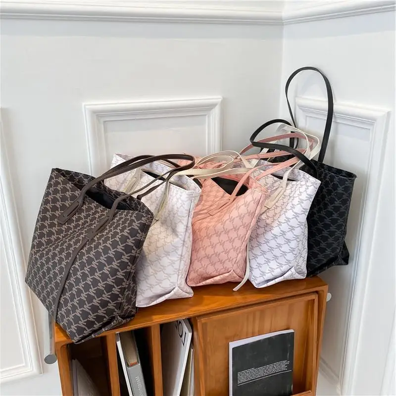 E2632 Wholesale Fashion Design Ladies Tote Bag PU Leather Hand Bags Large Capacity Shopping Handbags for Women