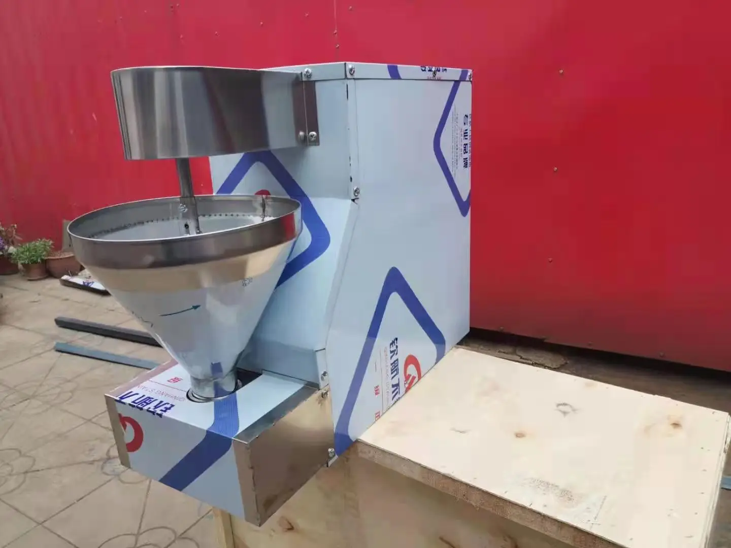 Industrial Commercial  Meatball Forming Machine Foaming machine