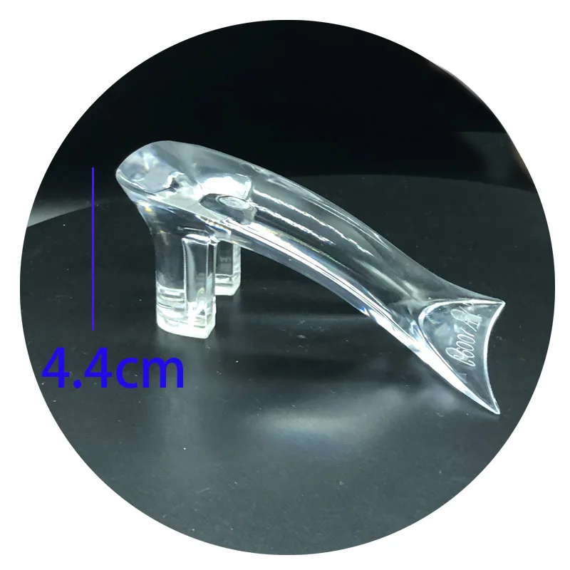 The bottom abdominal parts of the low heel shoes are 4.4CM high and the medium heel is made of PC material