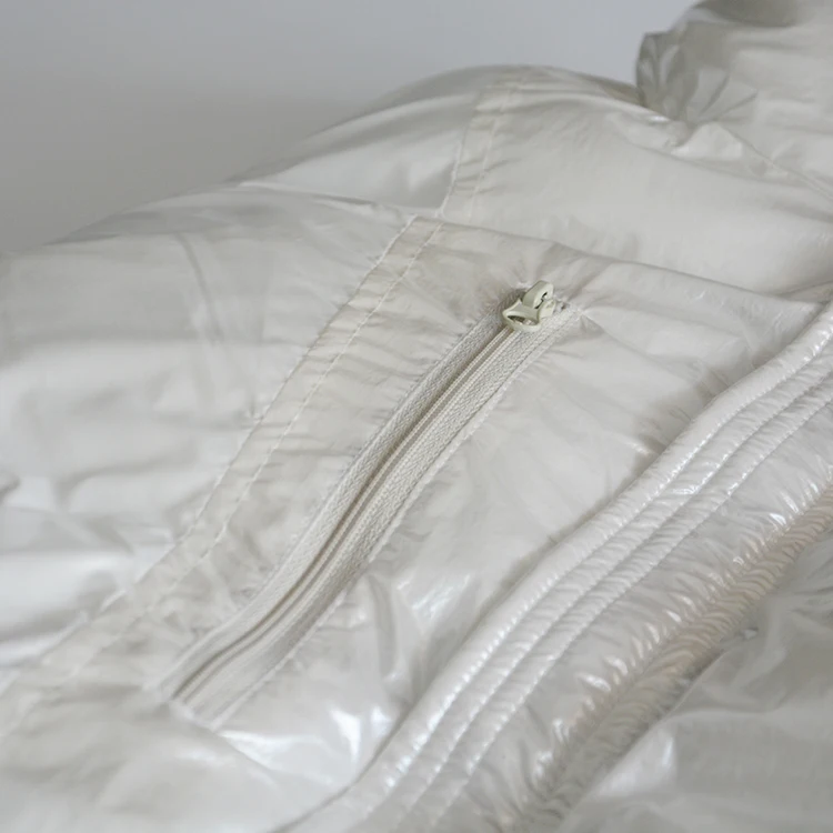 
S-XL Stand Collar 390g Polyester White Winter Quilted Bubble Coat Vest Shiny Puffer Vest Women 