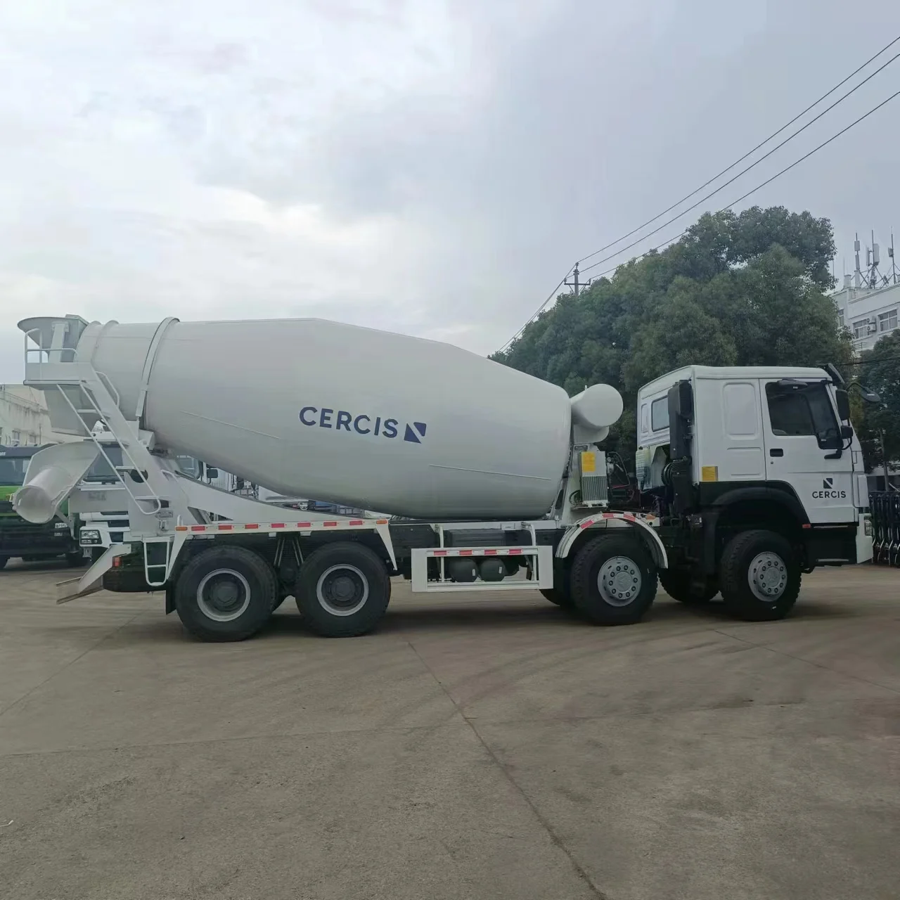 Лучшие продажи бетономешалка Dongfeng с насосной емкостью 14 куб. М3 Бетономешалка