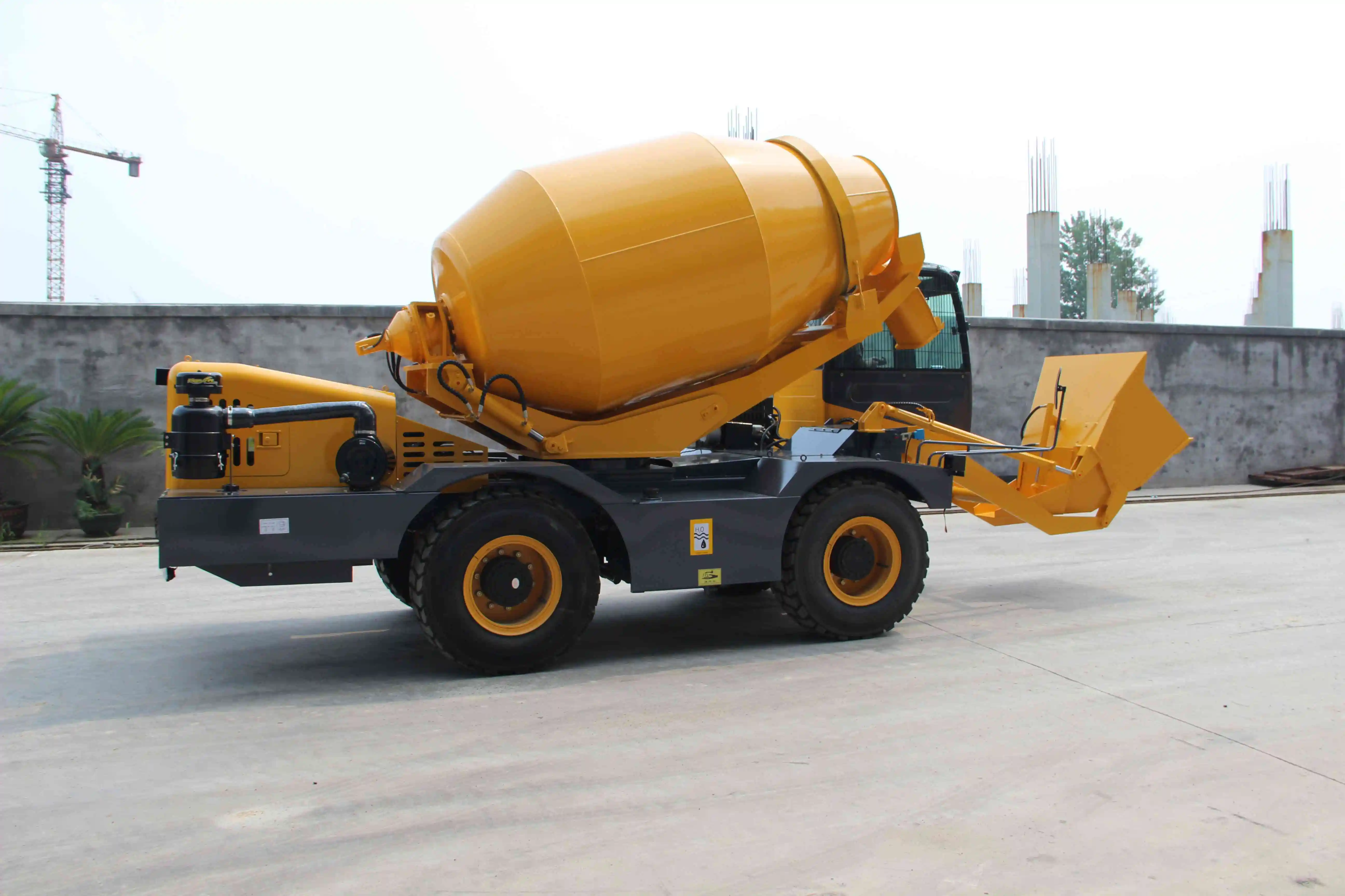 JBC 5.5M3  self loading concrete mixer price