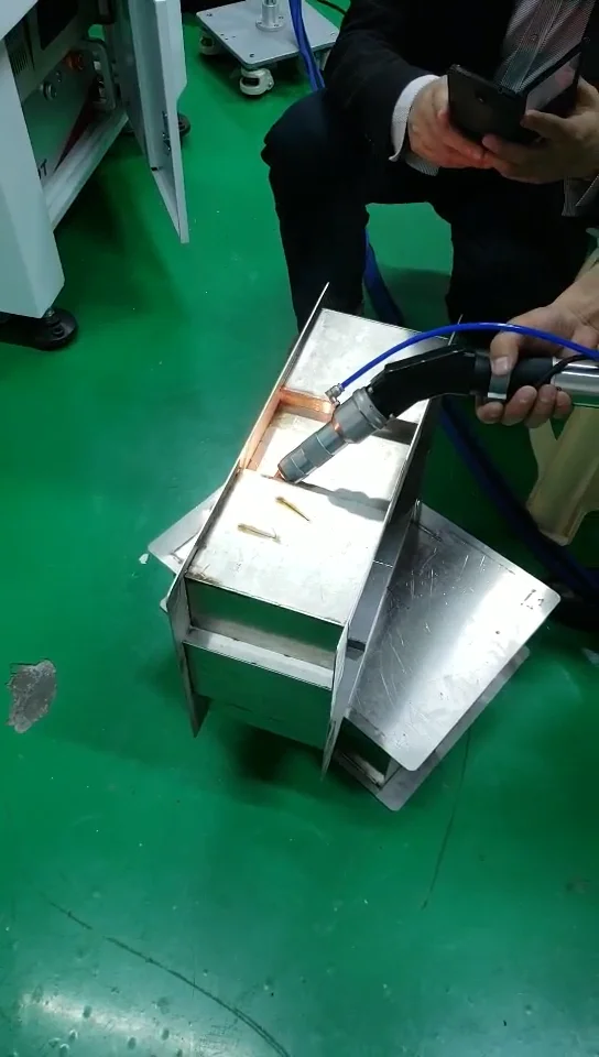 AOHUA лазерный ручной волоконно-лазерный сварочный аппарат непрерывный припой из металлического сплава нержавеющей стали заводская цена 1000 Вт 1500
