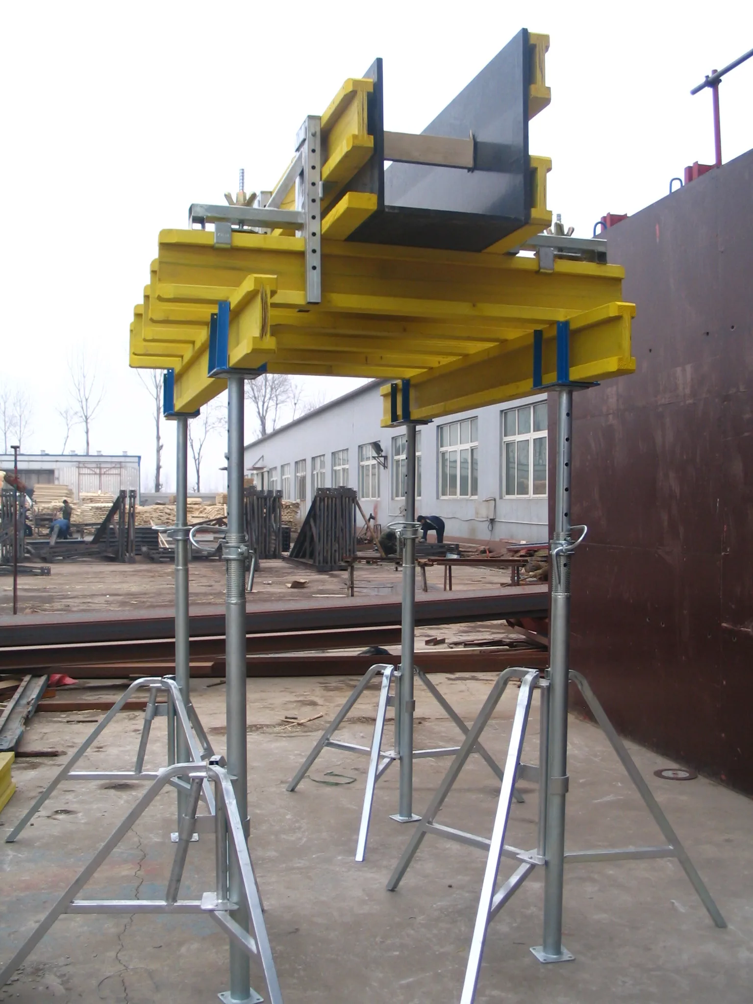 China Building Material Reusable H20 Timber Beam Concrete Slab Table System Formwork for Construction with Factory Price