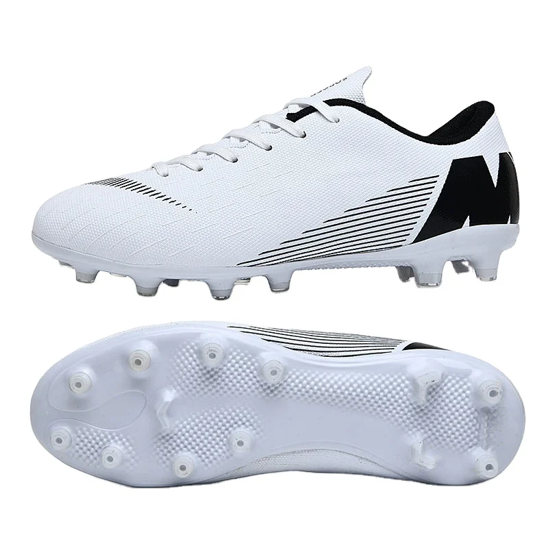Hot selling low top football shoes with broken nails and long spikes, professional competition training shoes, football shoes