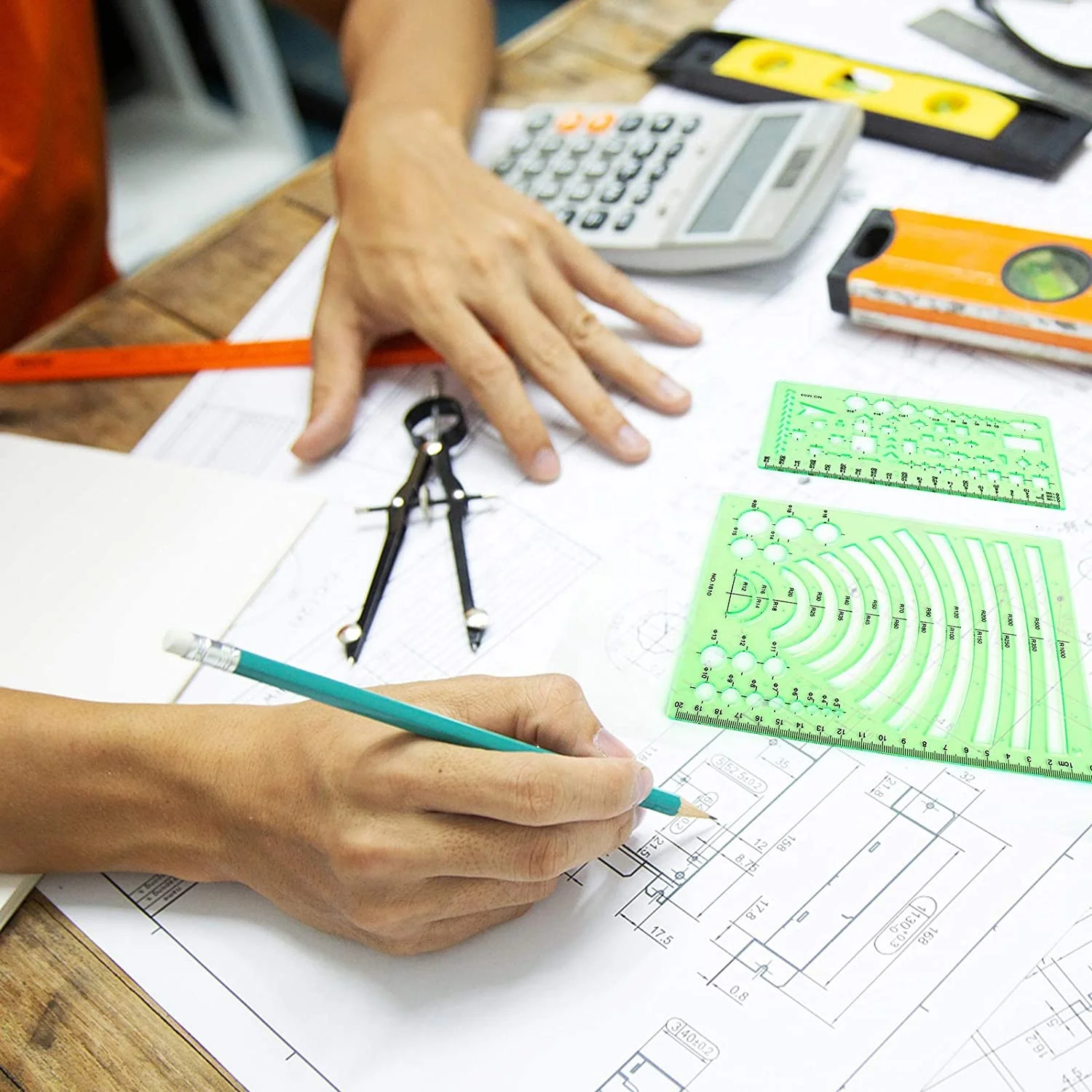 Amazon plastic painting template set DIY student hollow painting template pet architectural design drawing circle tool