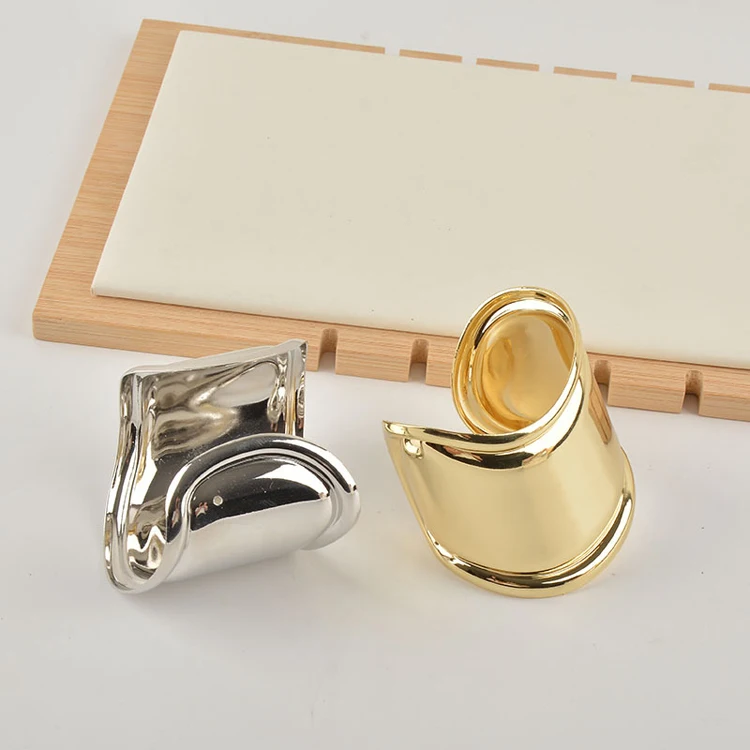 Minimalist Exaggerated Wide Brim Gold Open Bracelet For Women Punk Cuban Design Metal Geometric Bracelet