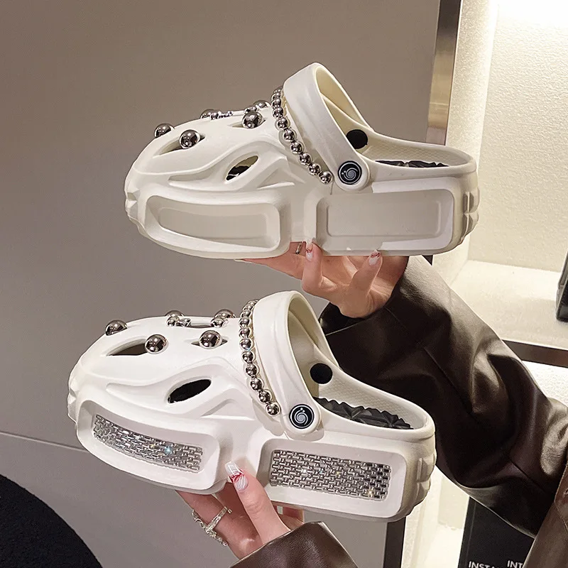 2023 Summer New Fashion Outwear Hole Shoes Soft Sole Wrap Anti slip Two Wear Sandals Beaded Thick Sole Beach Slippers