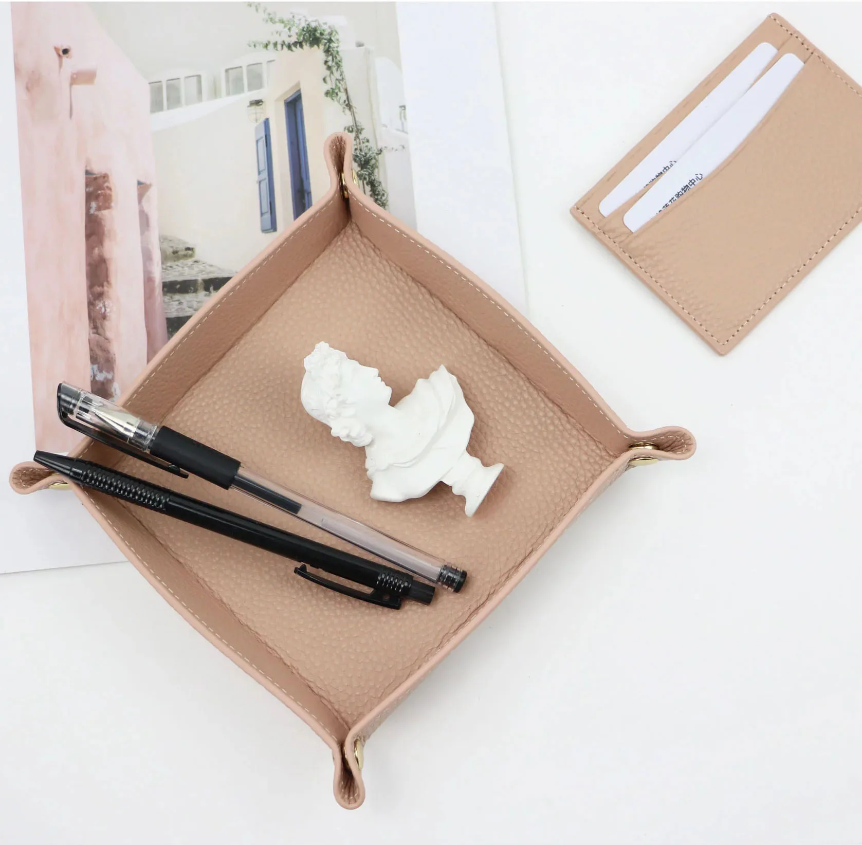 
Customized logo leather storage tray accessories square desktop genuine leather catchall trays 