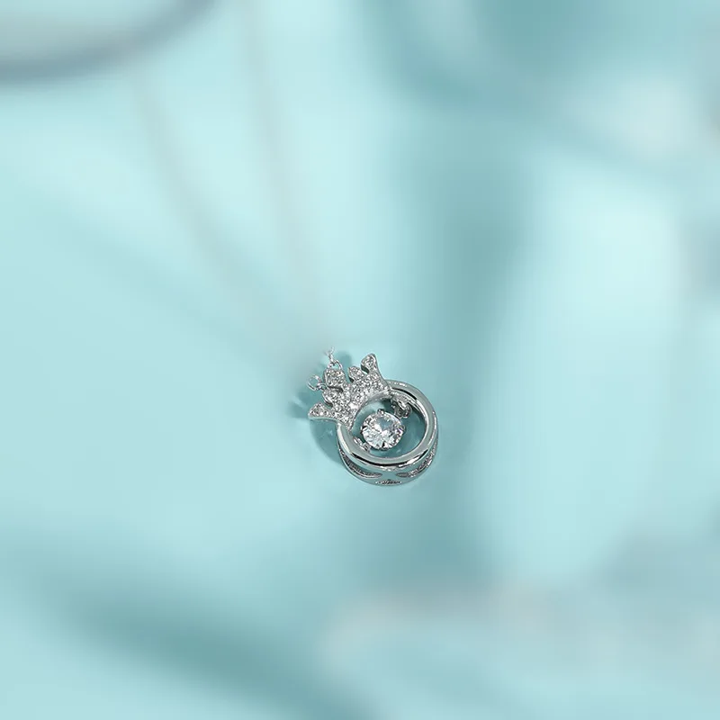 Symbol 8-character Peach Heart Sweater Chain New European and American Bowknot Love Necklace