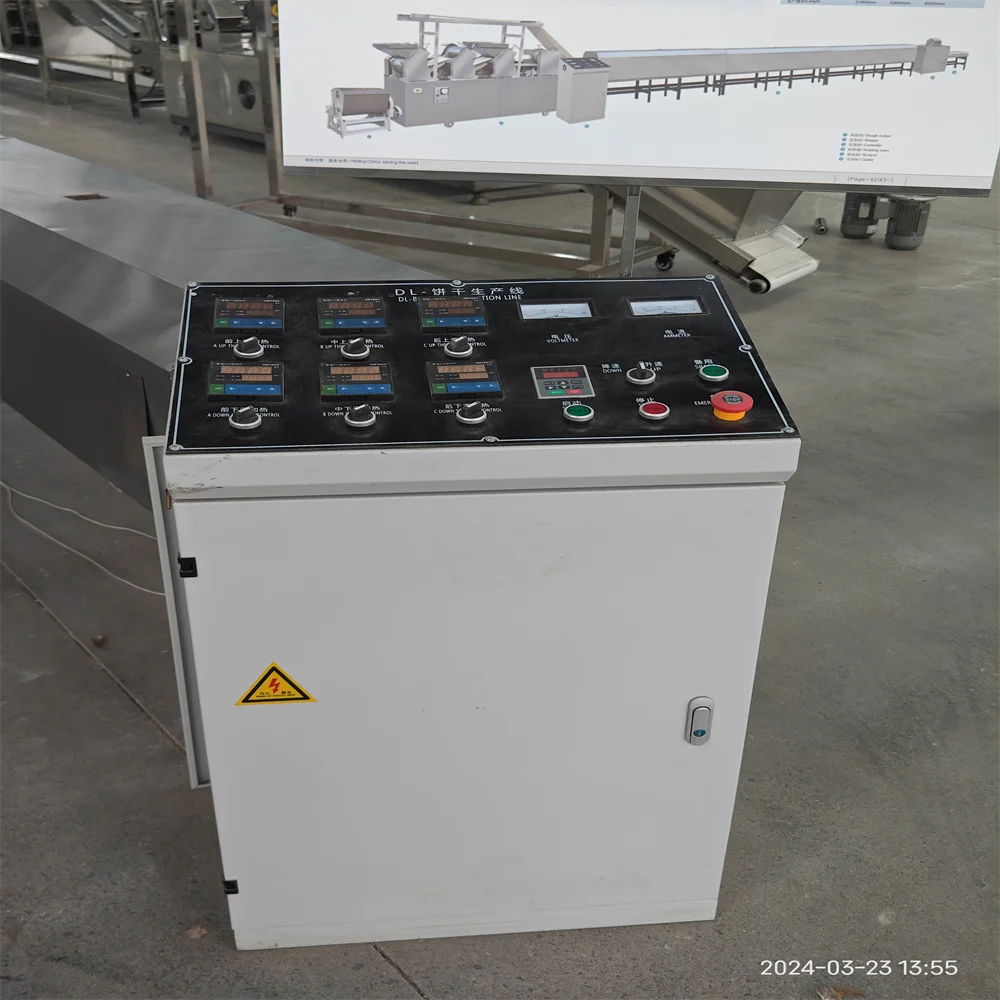 Automatic Soft Hard Soda Cracker Biscuits Production Line / Cookies Biscuits Making Machinery
