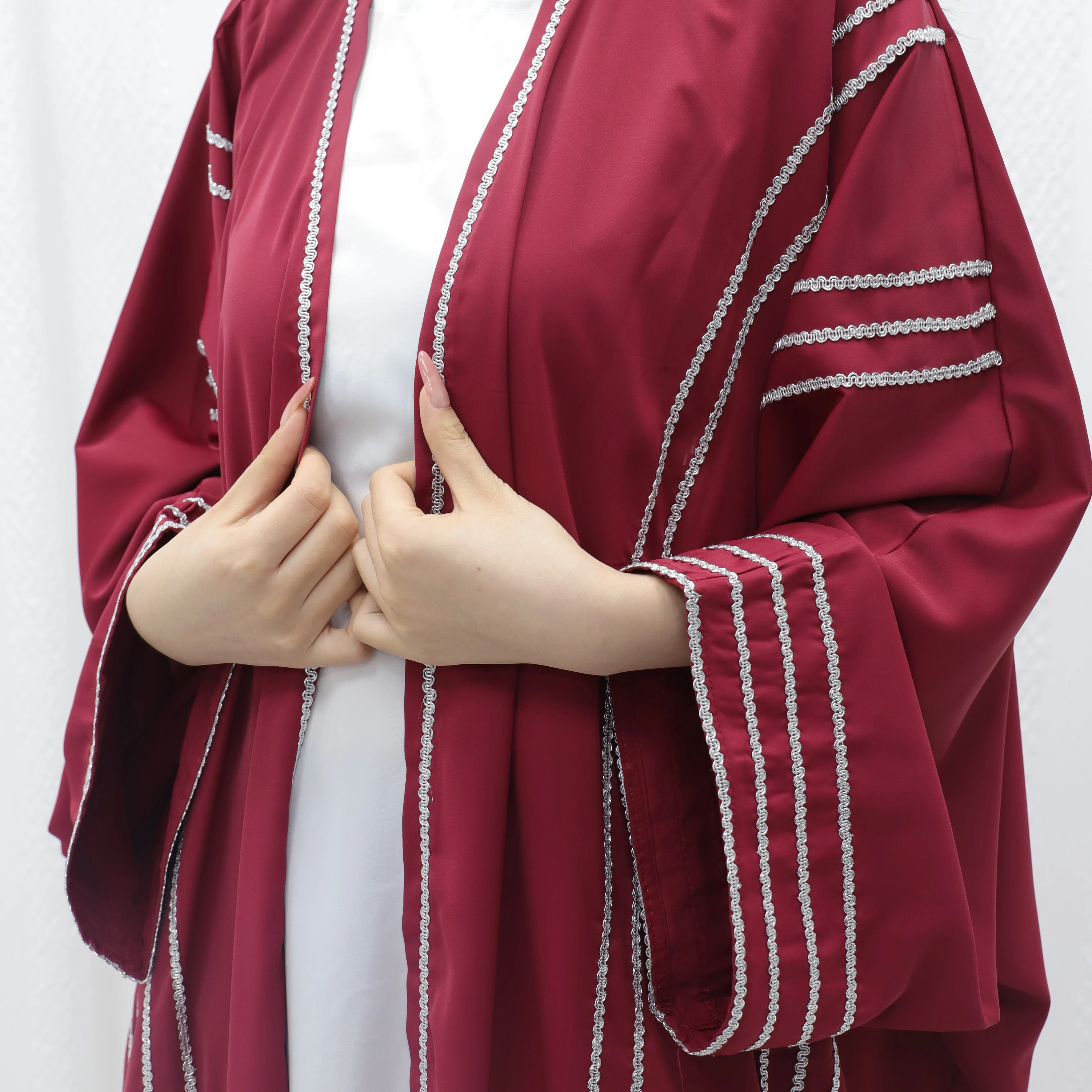 New Arrival Oem Elgent Muslim Women Dubai Muslimah Niqab Embroidery Khimar Burqa Middle East Jubah Dresses Abaya With Hijab