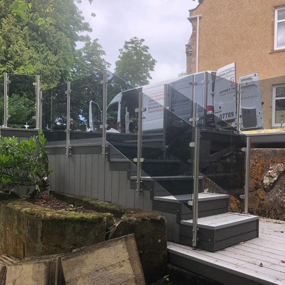 YL can be customized stainless steel baluster deck railing prices stair