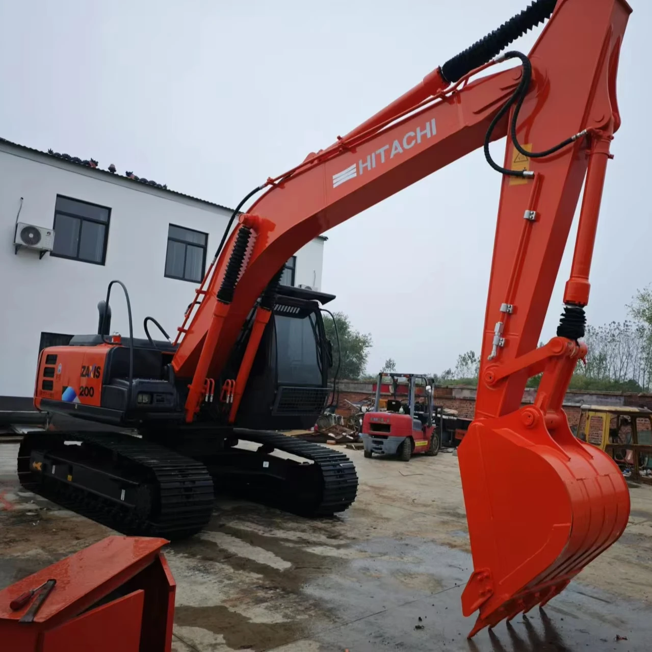 Японский оригинальный экскаватор Hitachi 20 тонн ZX200 EX200 для продажи в Китае