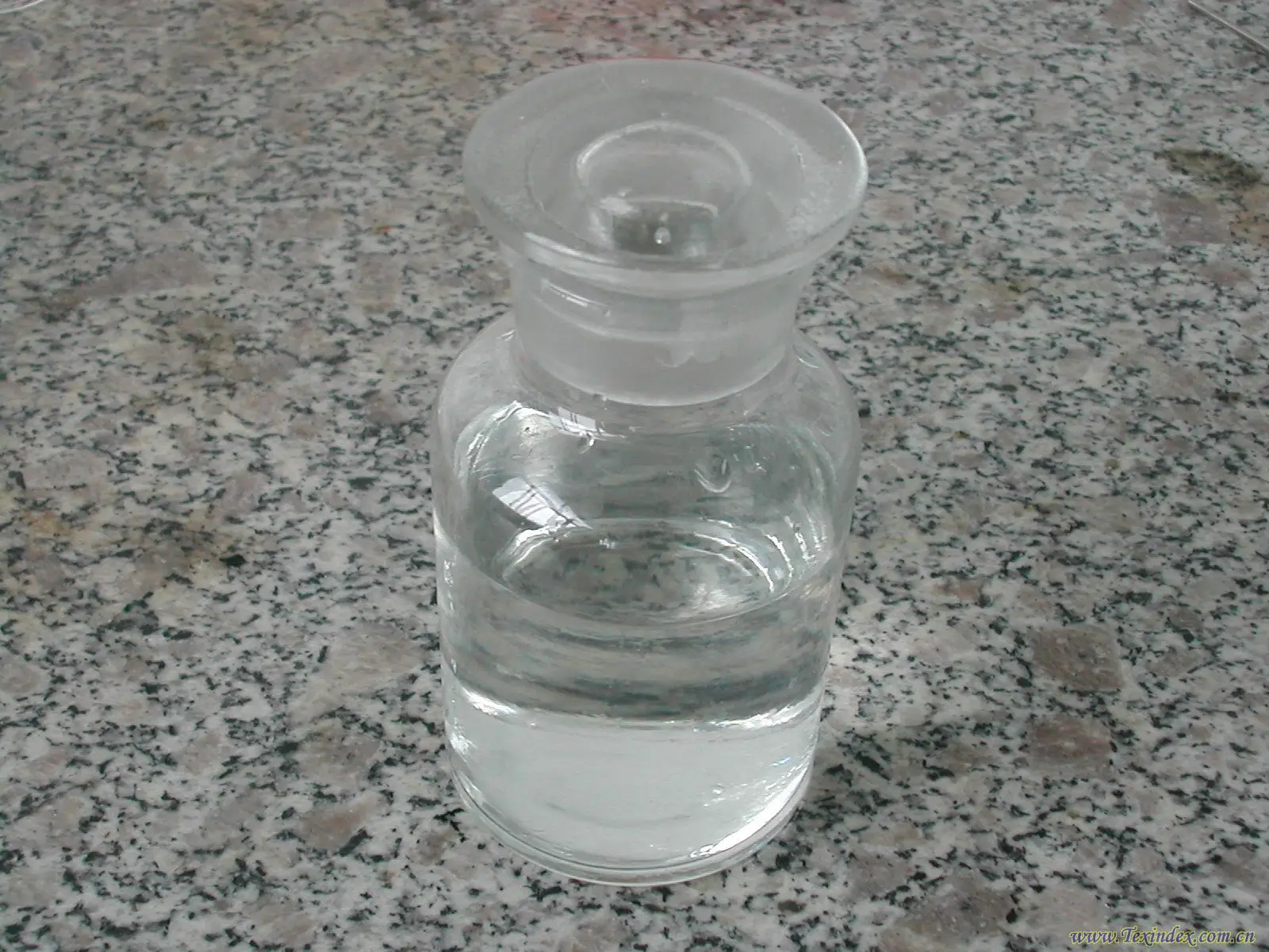 Industrial Grade 868-77-9 2-Hydroxyethyl methacrylate C6H10O3 in stock