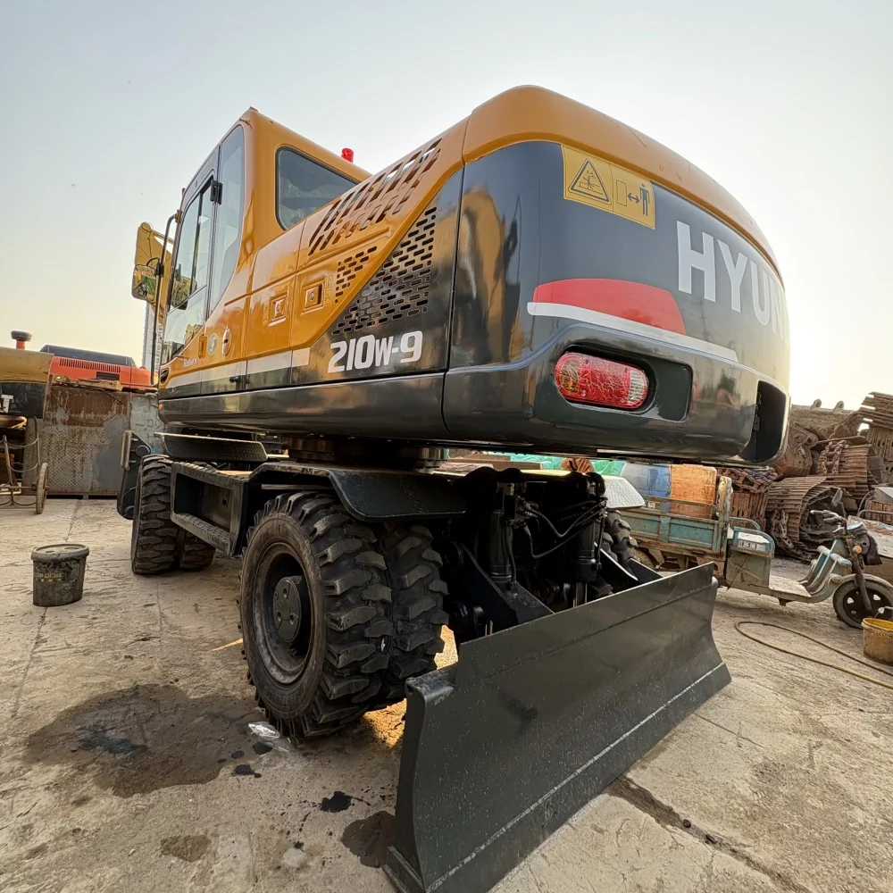 WHEEL South Korea Excavator Used HYUNDAI 210W-7 OR 210w -9 Wheel Excavator for Sale Good Condition