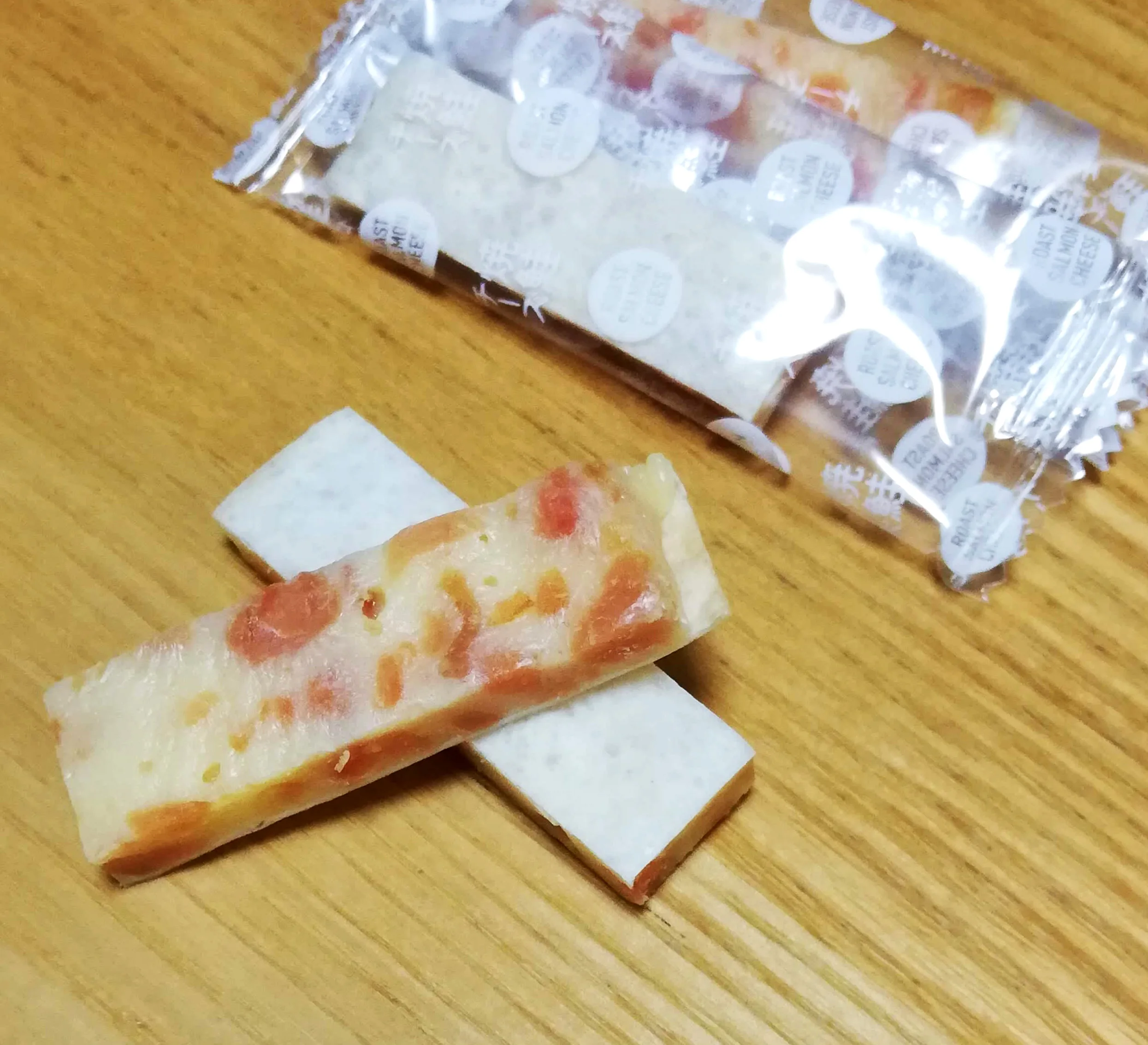  Японские популярные сушеные мягкие сырные жареные закуски из лосося и