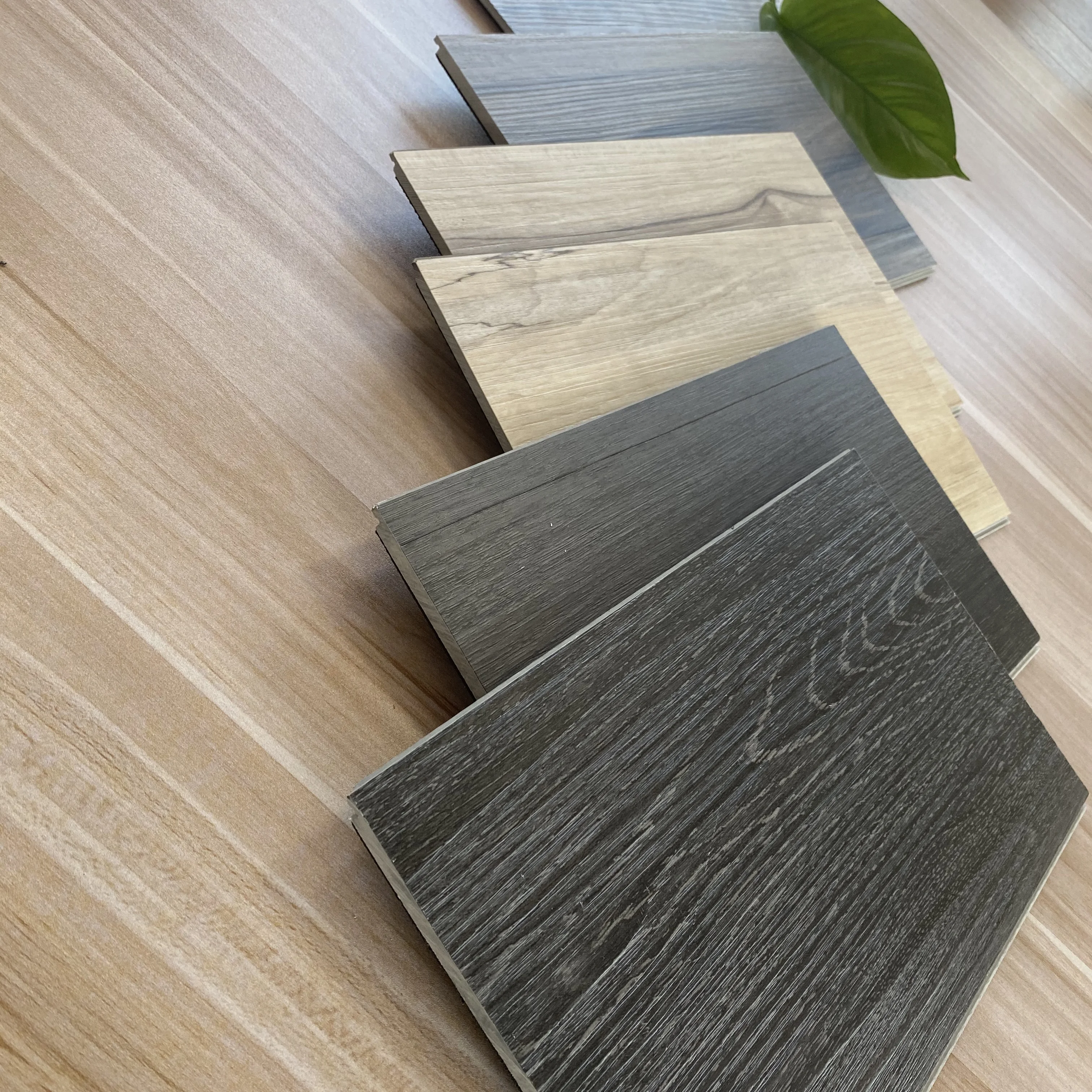 
DBG28-4 Modern luxury waterproof Indoor plastic floor click lock vinyl spc flooring 