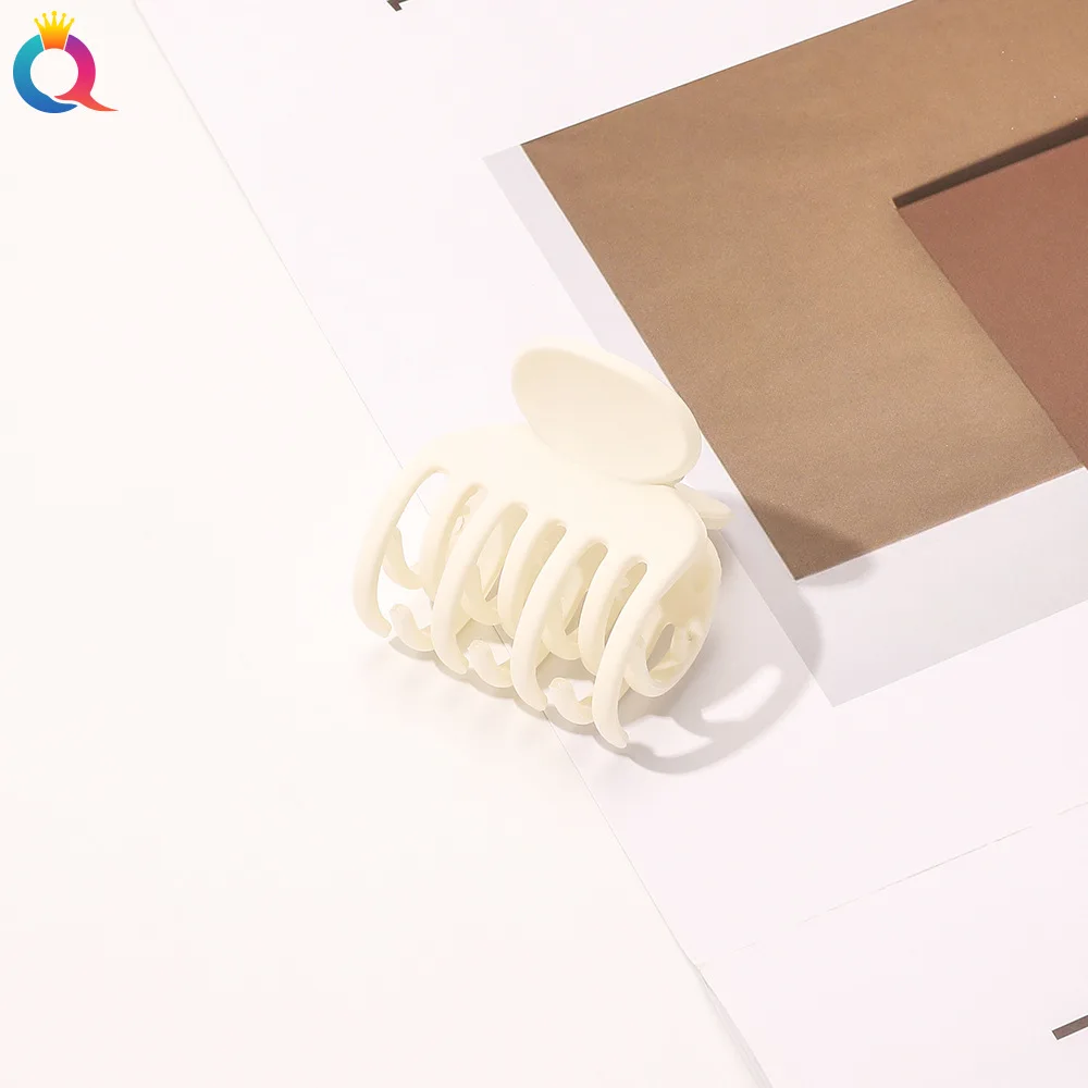 South Korea matte high ponytail small grab back head pan hair versatile shark clip retro temperament hairpin headpiece