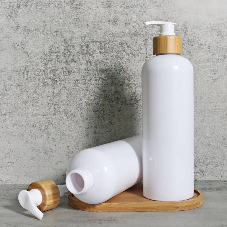 wholesale 500ml 1000ml pet white plastic spray pump bottle with nozzle Bamboo wooden lid