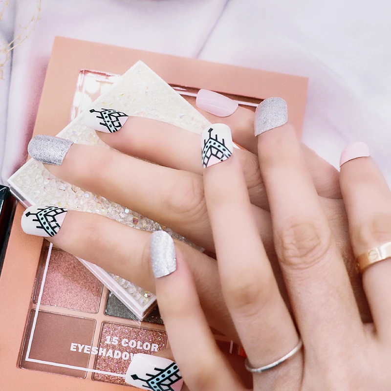 
Nails Accesories Art Tools Artificial Nail Tips False Transfer Foil For Dried Flowers Fingernails Rhinestones Crystal 