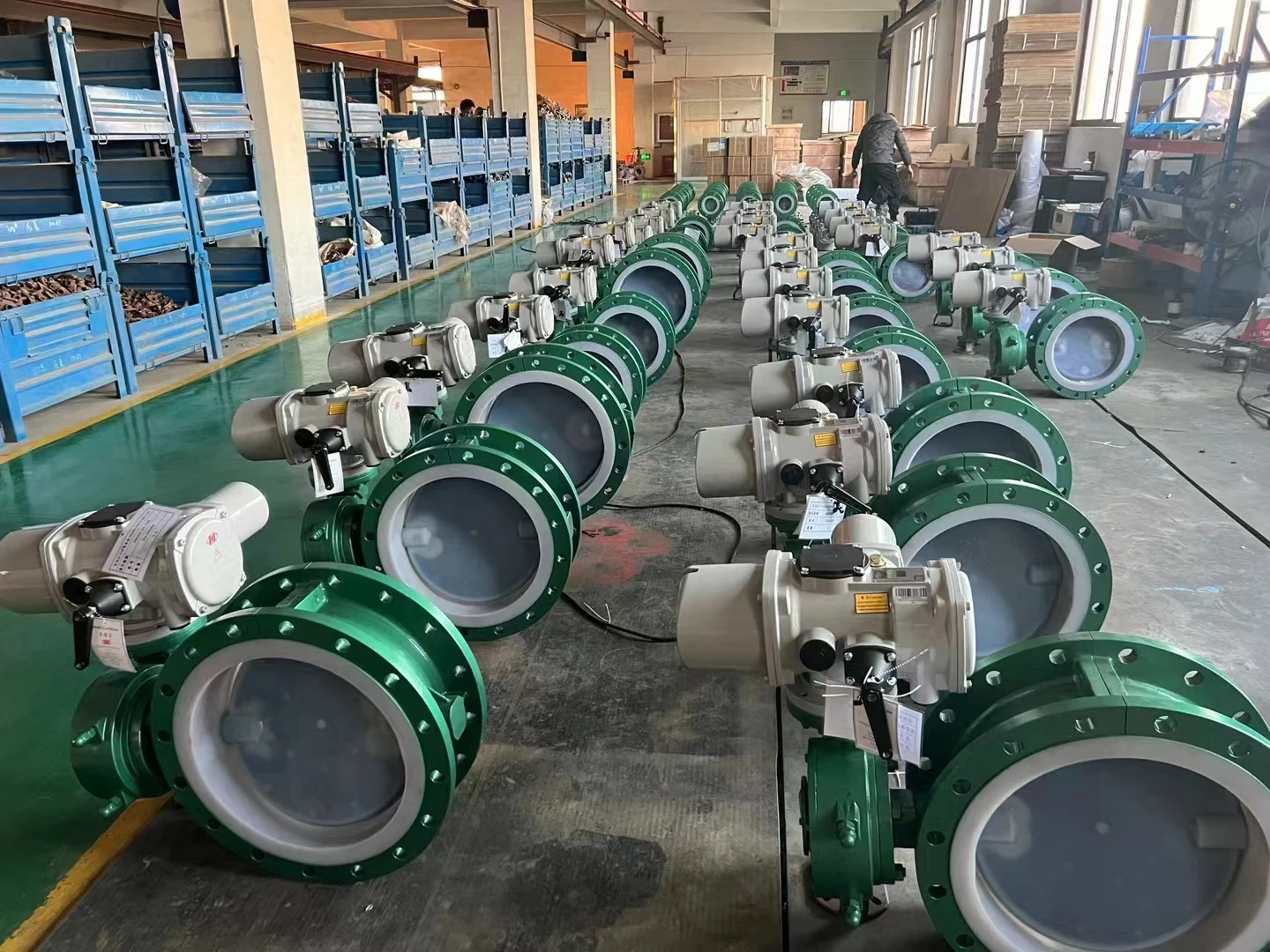 PTFE/PFA/FEP Lined Clamp Butterfly Valve with API608 Design Standard driving for manual worm pneumatic and electric