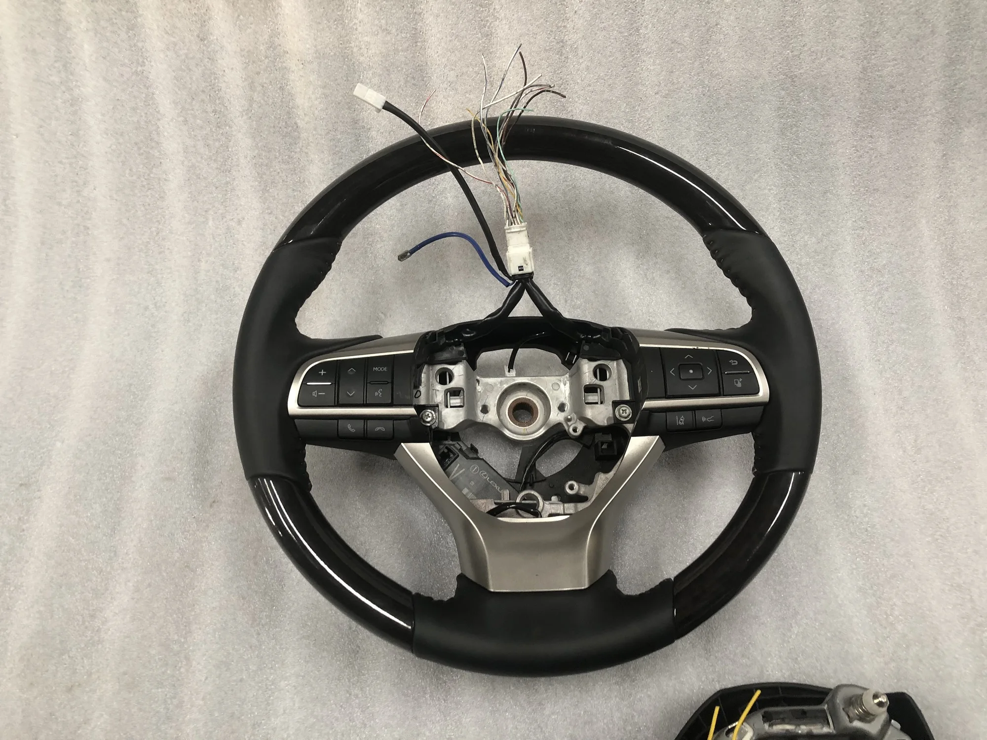 Многофункциональное рулевое колесо из массива дерева Lexus es 2012-2018 модификация RX upgrade LX японское