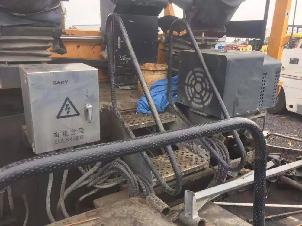 
used sanyi DTU90SC 9M Width asphalt cpaver TITAN ABG7520 P6273C 8620 ABG Dynapac SD2530CS paver Volege 2000 2100C 2500 Paver 