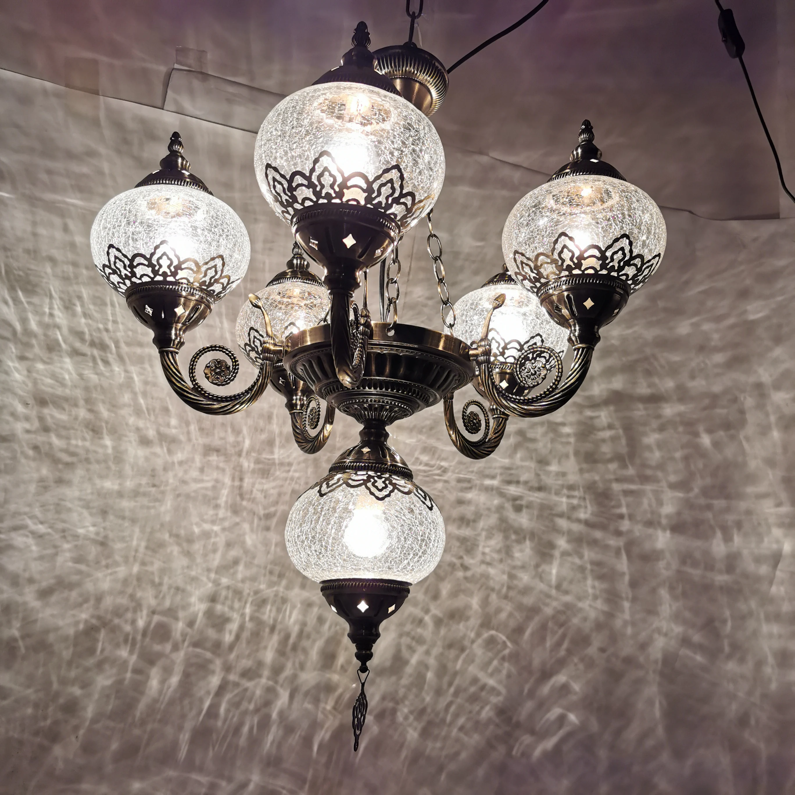 Tokin-lighting 2019 New Crystal Lamp Personality Creative Chandelier Hallway Bar Hotel Outdoor and Indoor Cracks 6 Chandeliers