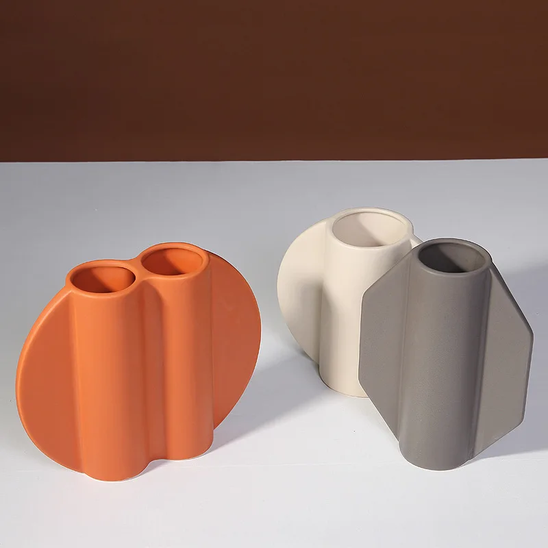 ins Nordic style creative ceramic decorative vase Designer art dried flower arrangement flower arrangement handicraft ornaments
