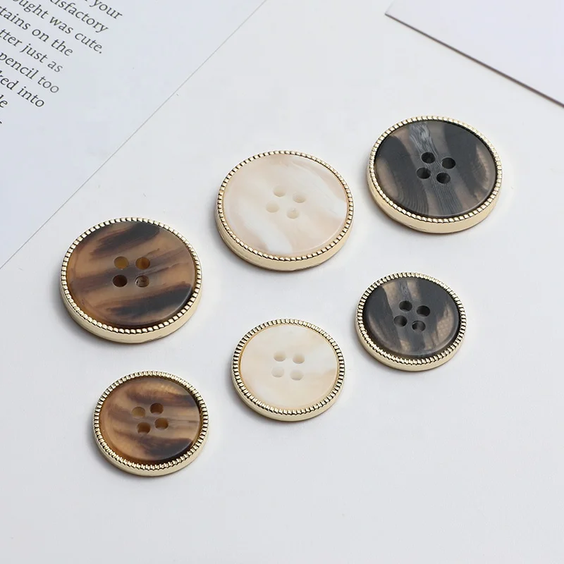 New Designs Resin Metal Combined 4 Holes Embellishments Gold Sweater Blazer Overcoat Fancy Button Wholesale