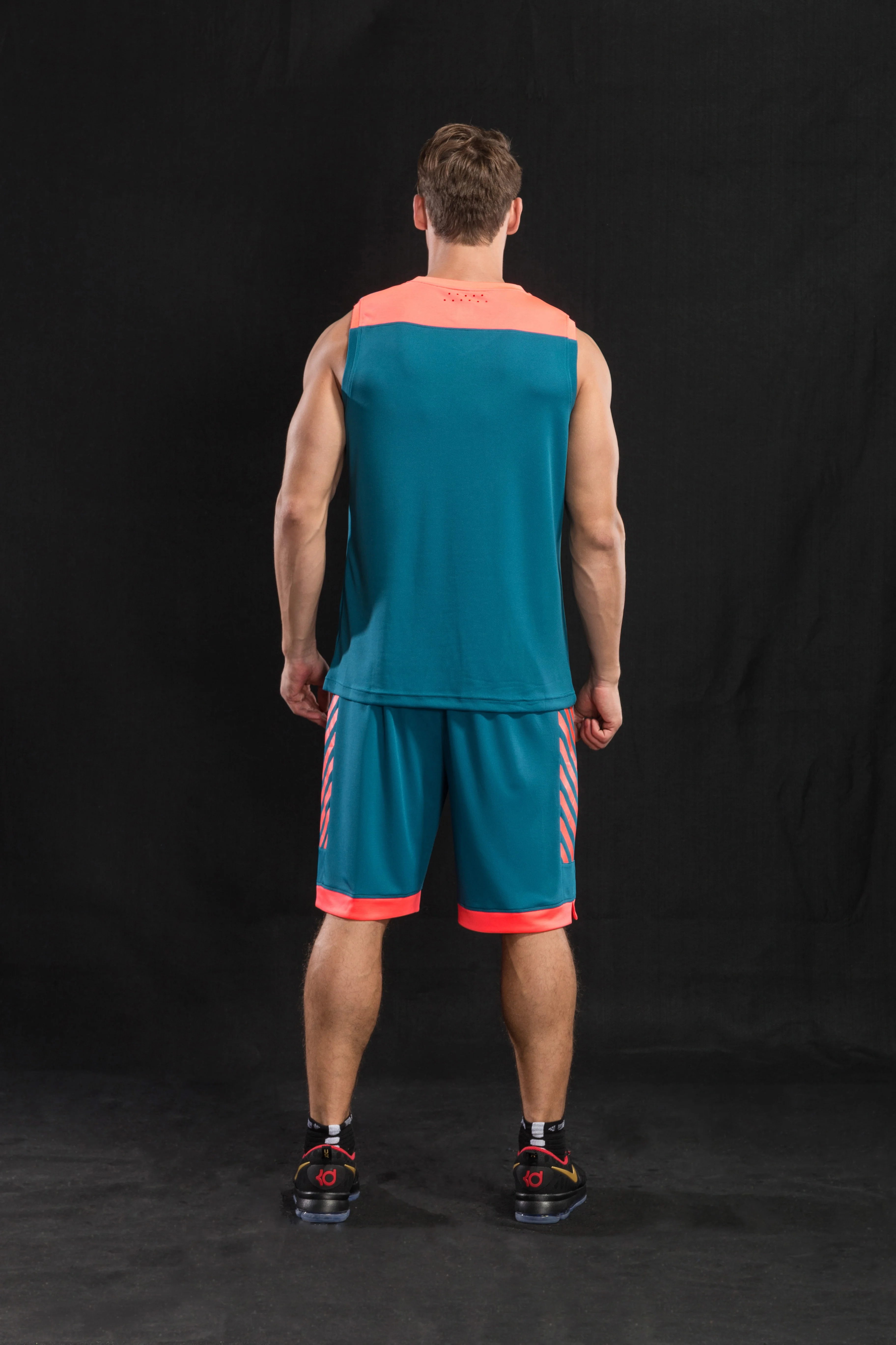 2022 ODM&OEM Wholesale Custom Jerseys Training Running Gym Fitness Sportswear Match Basketball Team warm up Short Suits Sets Men