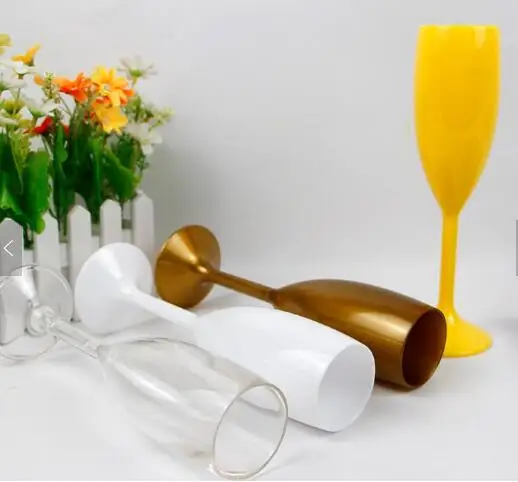 plastic champagne flutes