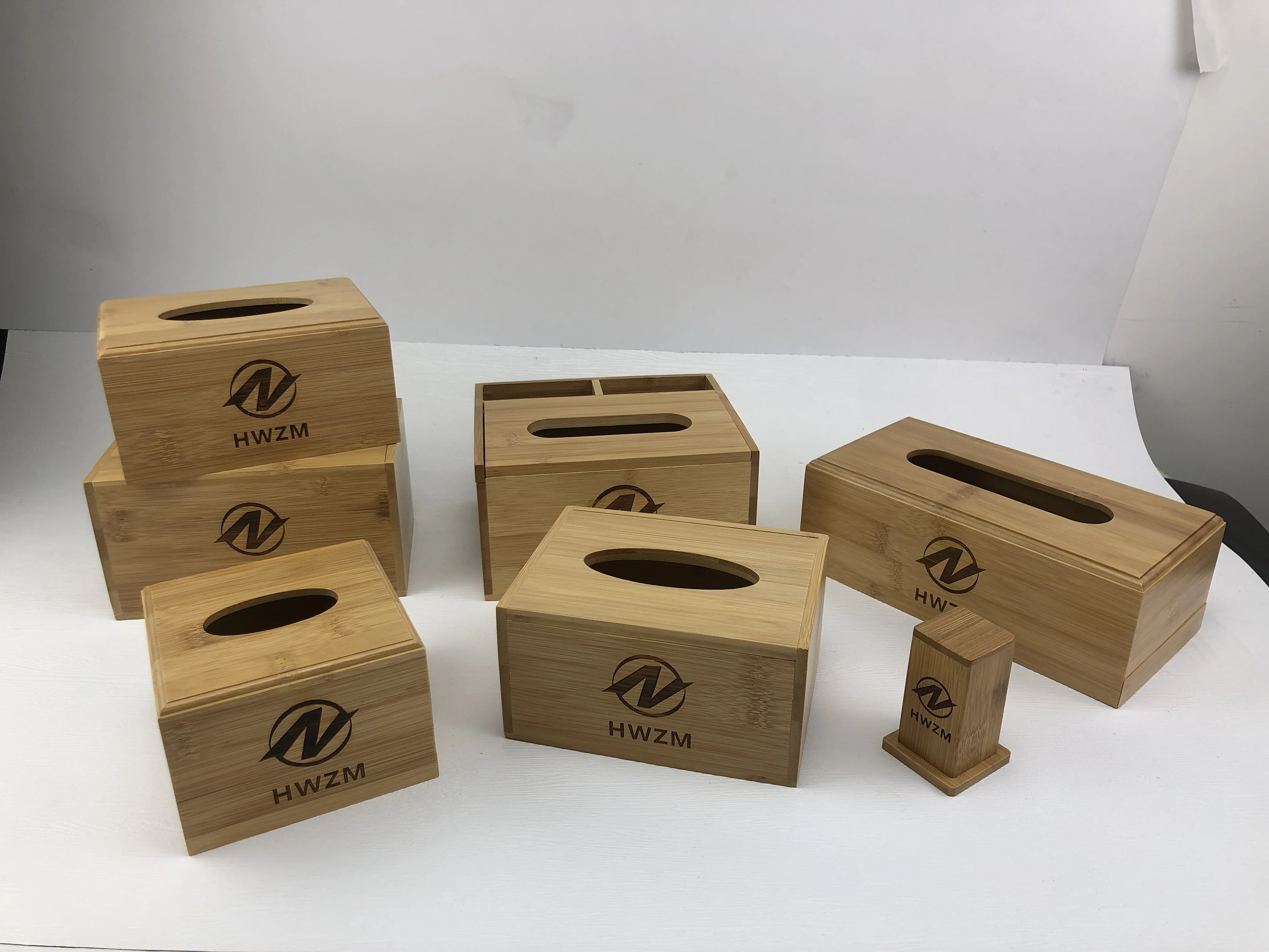 Eco Friendly Custom Bamboo Tissue Box Holder Tissue Wooden Display Box Hot Selling Wholesaler