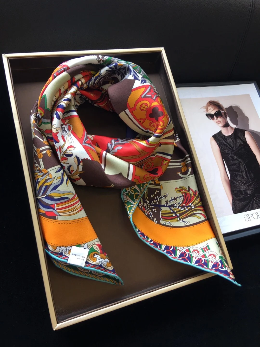 Autumn Square  90*90cm Custom Double Sided Printing Luxury Soft Twill Film 100% Silk Satin Scarf