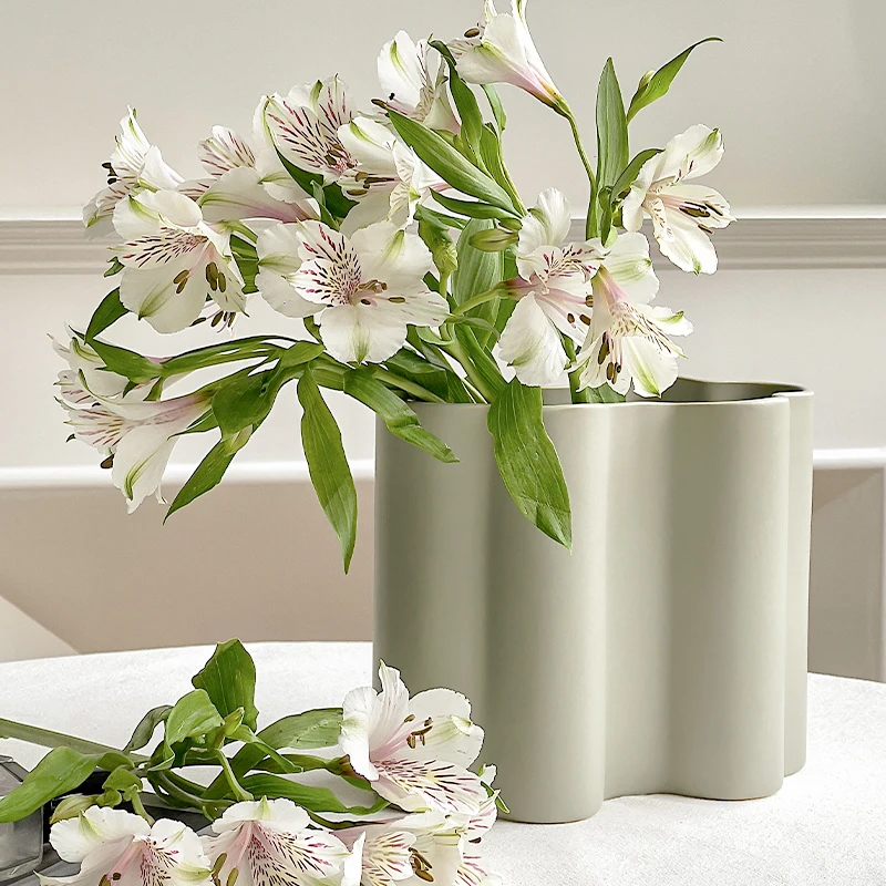 Creative Nordic Flower Arrangement Creative Burning Flower Vase Matte Gray Hydroponic Ceramic Vase Home Decor