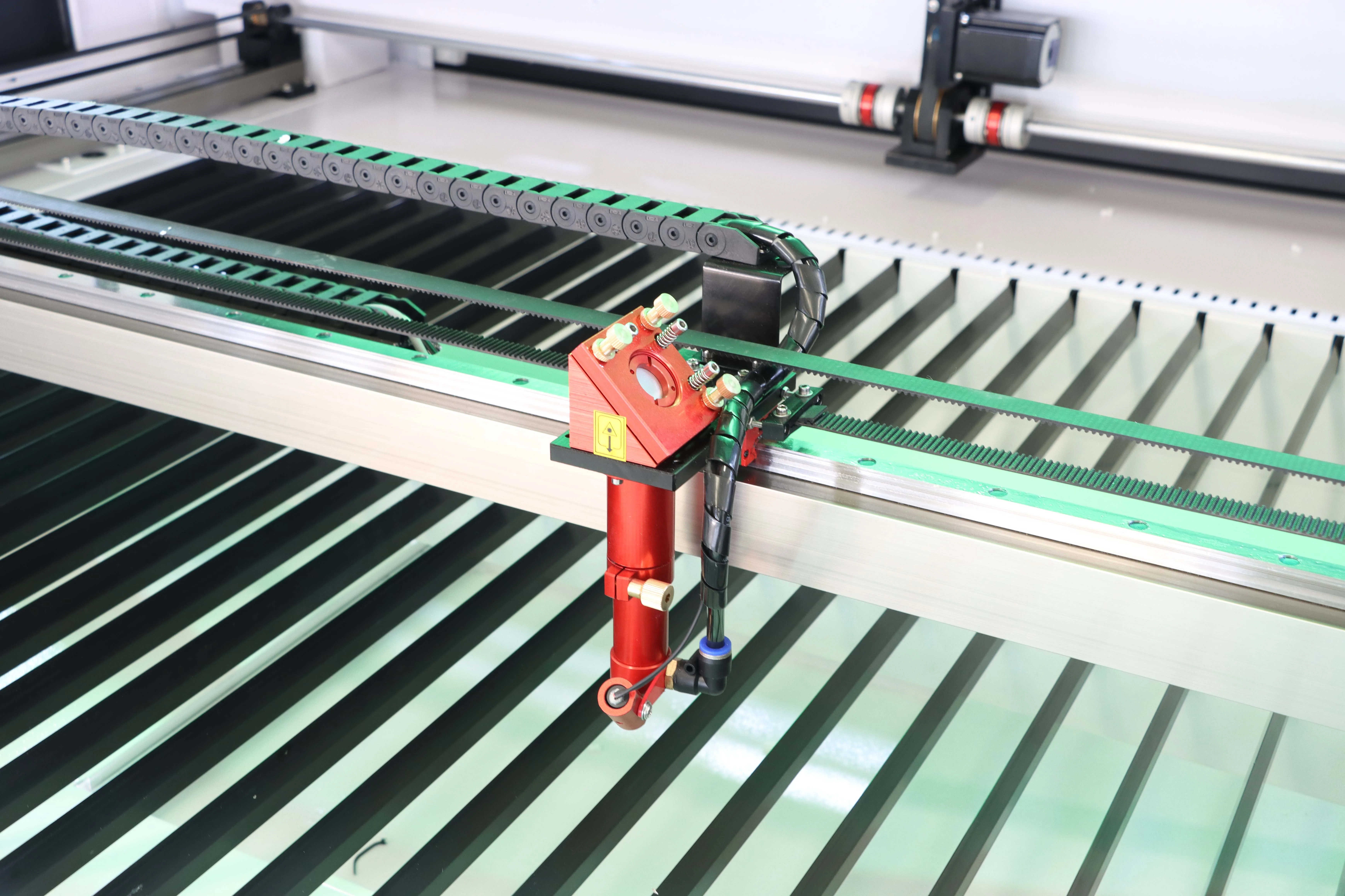 RCL1309 1300*900mm water cooling CNC CO2 Laser for wood, acrylic, cardboard, plywood board cutting and engraving