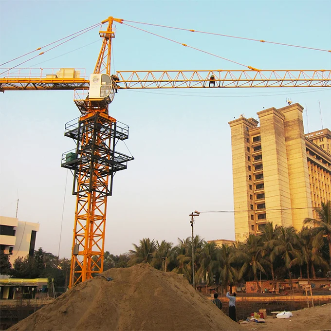QTZ6510 tower crane with span of 60m operates efficiently and has high cost performance