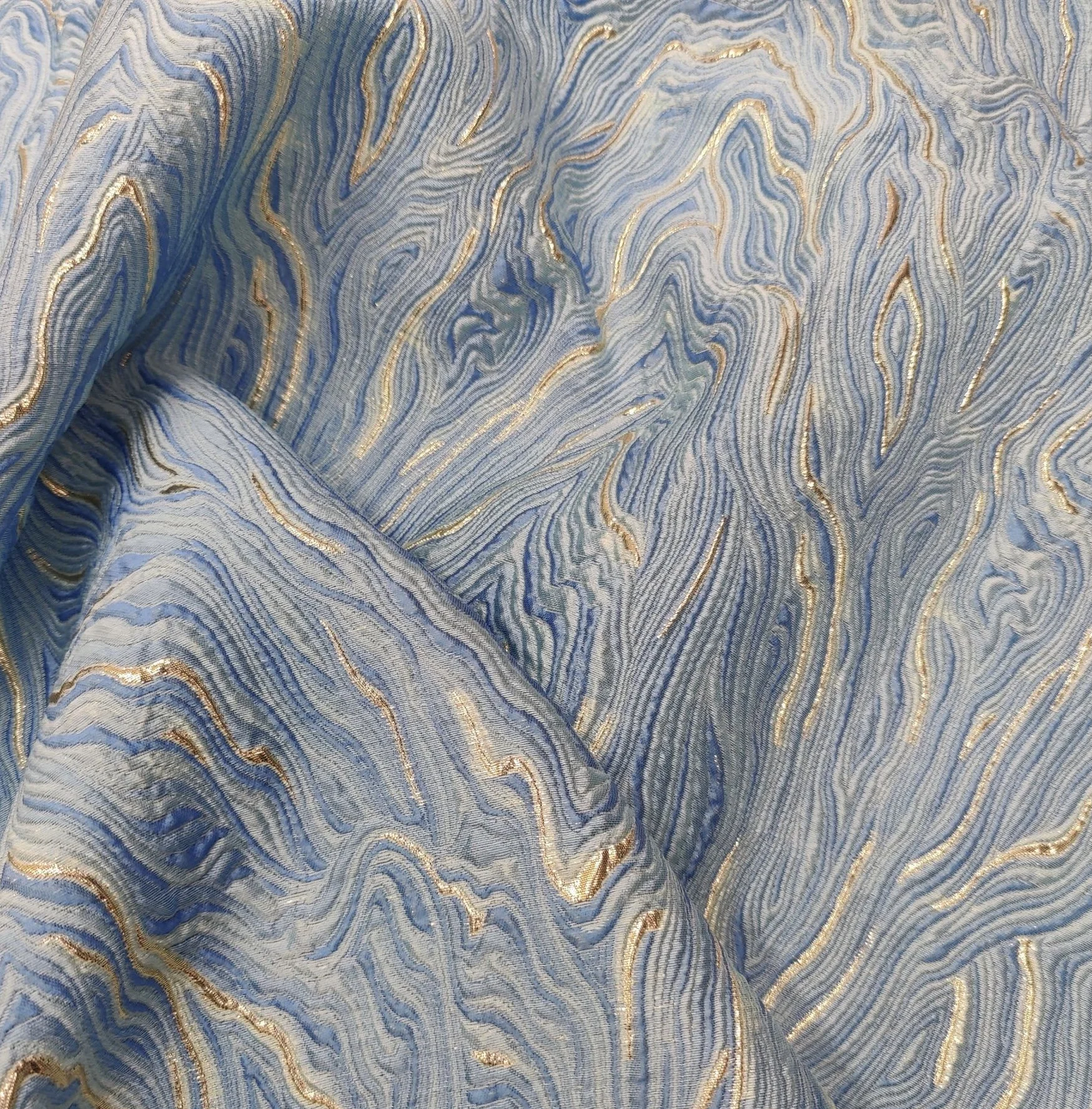 Luxury new design light metallic brocade jacquard lurex wave designer fabric for fashion garments