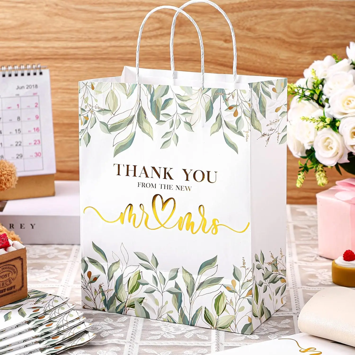 KM Wholesale Eco Friendly Kraft Paper Bag White Gift Shopping Paper Bag With Logo for Clothing Custom Packaging Bag