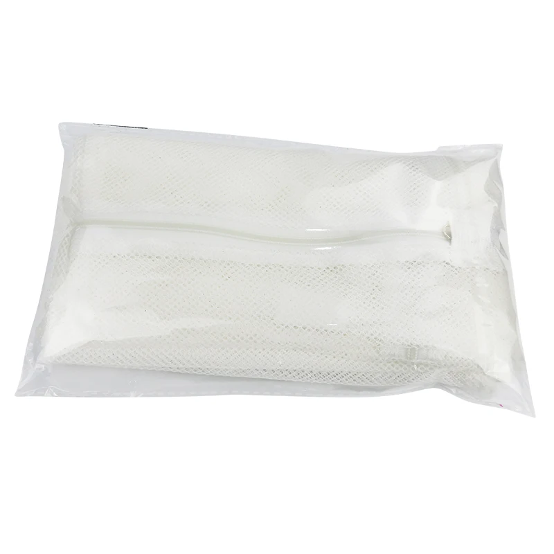 Небольшой полиэстеровый сетчатый мешок для стирки нижнего белья на застежке-молнии