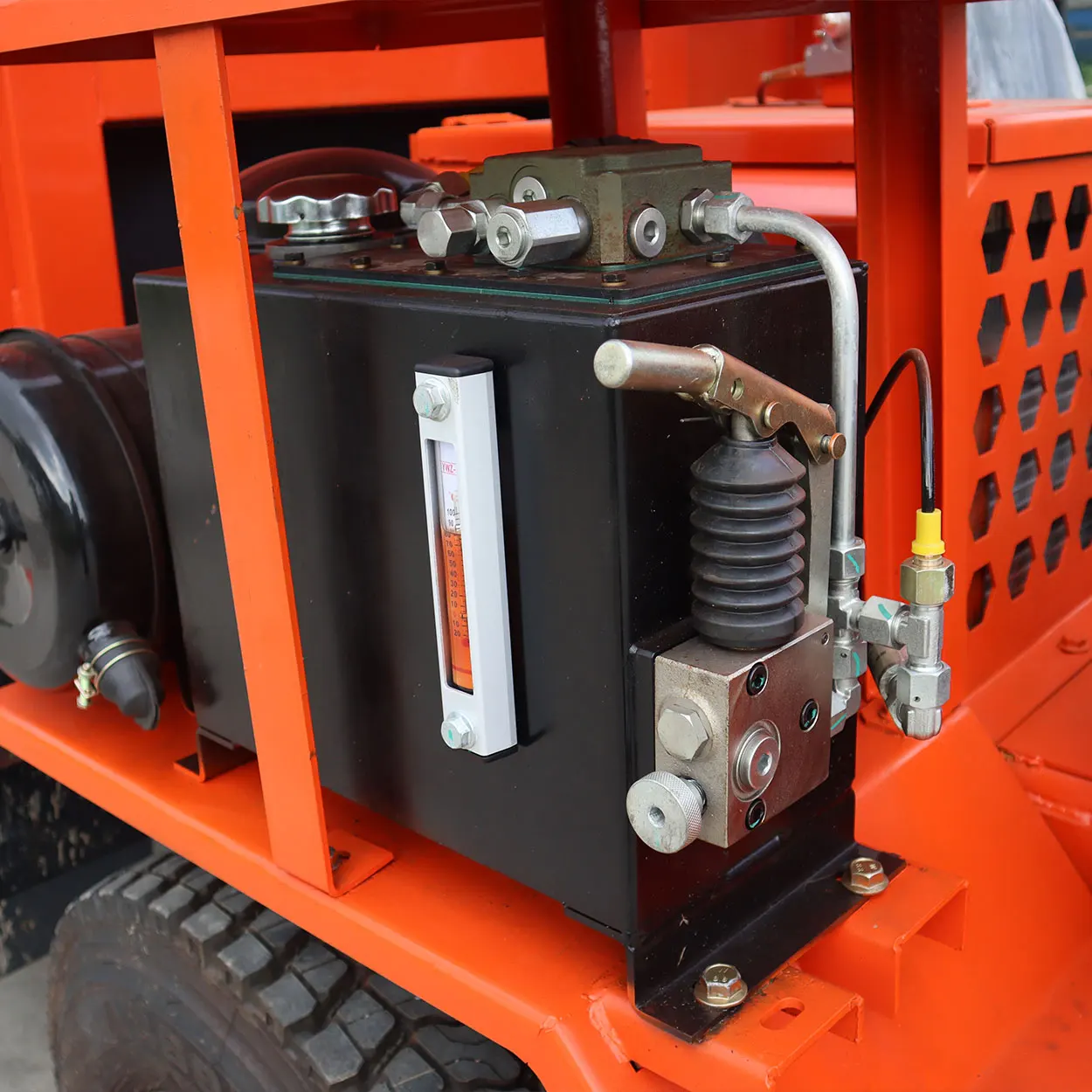 Off-Road Mining Dump Truck with Sturdy Frame Construction Ensures Durability